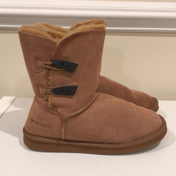 Groove boots (look like uggs) - Picture 1 of 7